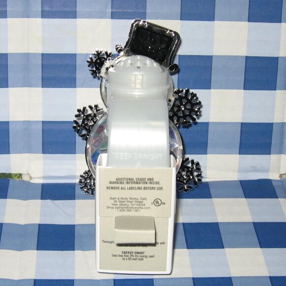BBW White Barn Wallflowers Crystal Snowman Fragrance Nightlight Plug NEW - Picture 4 of 6